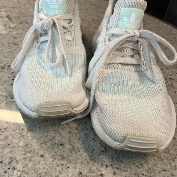 Ladies Adidas Shoes Size 6 - Picture 5 of 11